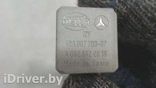 Реле (прочие) Mercedes E W211 2004г. A0025422619 - Фото 1