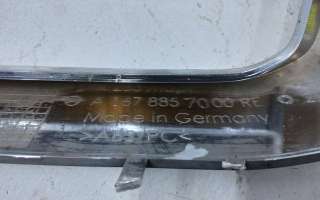 Накладка хром заднего бампера правая Mercedes GL X166 2019г. A1678857000 - Фото 4