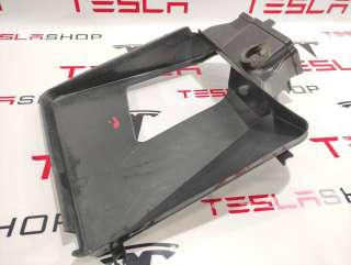 Дефлектор радиатора правый нижний Tesla model S 2021г. 1058072-00-C - Фото 5