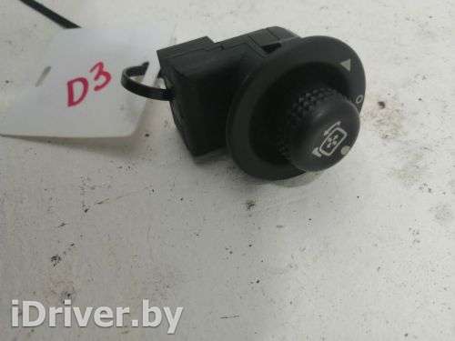 Кнопка регулировки зеркала Land Rover Discovery 3 2005г. YUF500030 - Фото 1