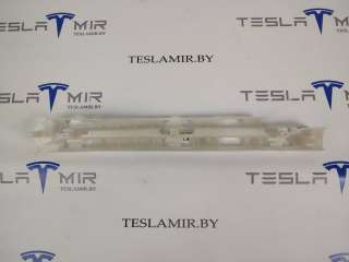 Кронштейн крепления проводки в пороге передний правый Tesla model 3 2021г. 1535936-00 - Фото 2