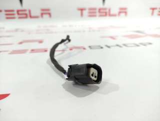 2135153-02-C Разъем (фишка) проводки к Tesla model S Арт 9892462