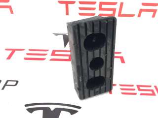 Опора под домкрат (поддомкратная подушка) Tesla model X 2017г. 1045887-00-B - Фото 4