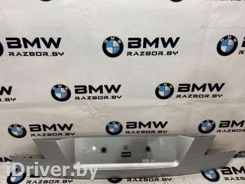 Накладка (молдинг) крышки багажника BMW 7 E65/E66 2008г.  - Фото 1