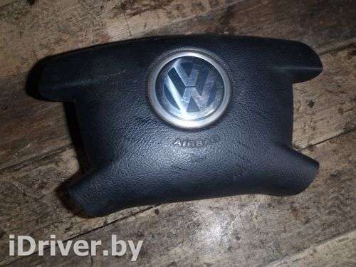 Подушка безопасности в руль Volkswagen Transporter T5 2004г. 7H0880201 - Фото 1