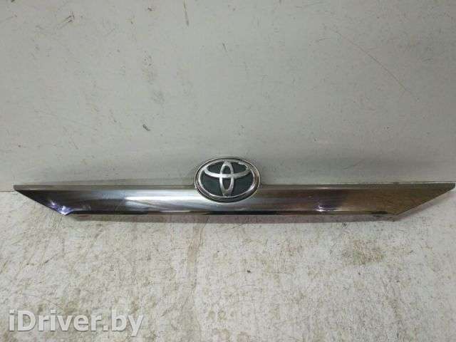 Накладка крышки багажника Toyota Camry XV50 2011г. 7680133330 - Фото 1