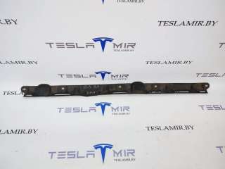 Накладка батареи высоковольтной боковая средняя Tesla model S 2014г. 1032385-00 - Фото 2