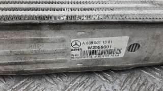 Радиатор интеркулера Mercedes Vito W639 2012г.  - Фото 4