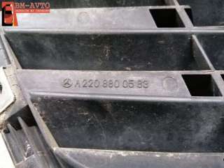 Решетка капота Mercedes S W220 2003г. A2208800583 - Фото 5