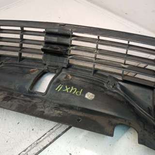 Решетка радиатора Renault Laguna 2 2004г. 8200390126 - Фото 7