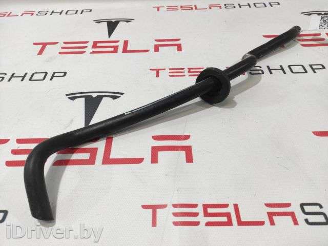 Патрубок (трубопровод, шланг) Tesla model S 2015г. 1031034-00-C,1031031-00-A,1004215-00-A - Фото 1