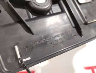 Обшивка багажника Tesla model 3 2019г. 1089615-00-D,1089615-99-D - Фото 2