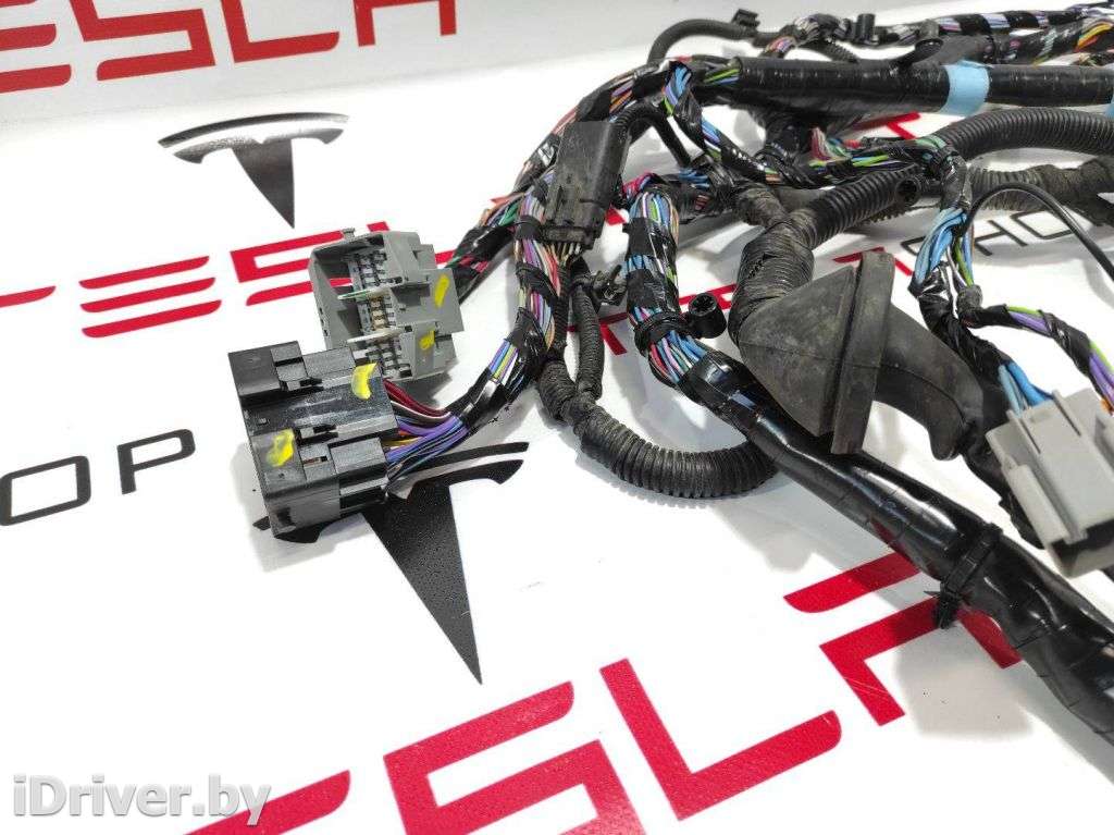 Проводка Tesla model S 2013г. 1004417-00-J  - Фото 7