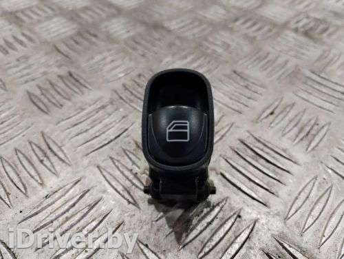 Кнопка стеклоподъемника Mercedes C W203 2005г. A2038200210 - Фото 1