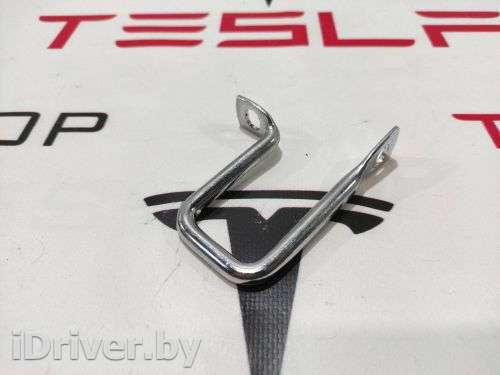 Замок спинки сиденья Tesla model S 2013г. 1005974-00-B - Фото 1