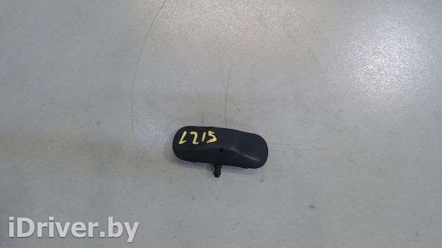 Форсунка омывателя стекла Volkswagen Beetle 2 2012г. 5m0955985c - Фото 1