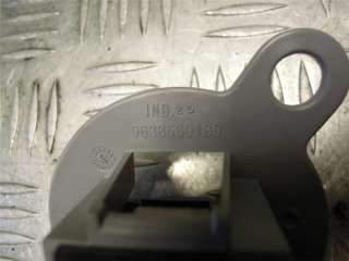 Кнопка стеклоподъемника Citroen Xsara Picasso 2005г.  - Фото 2
