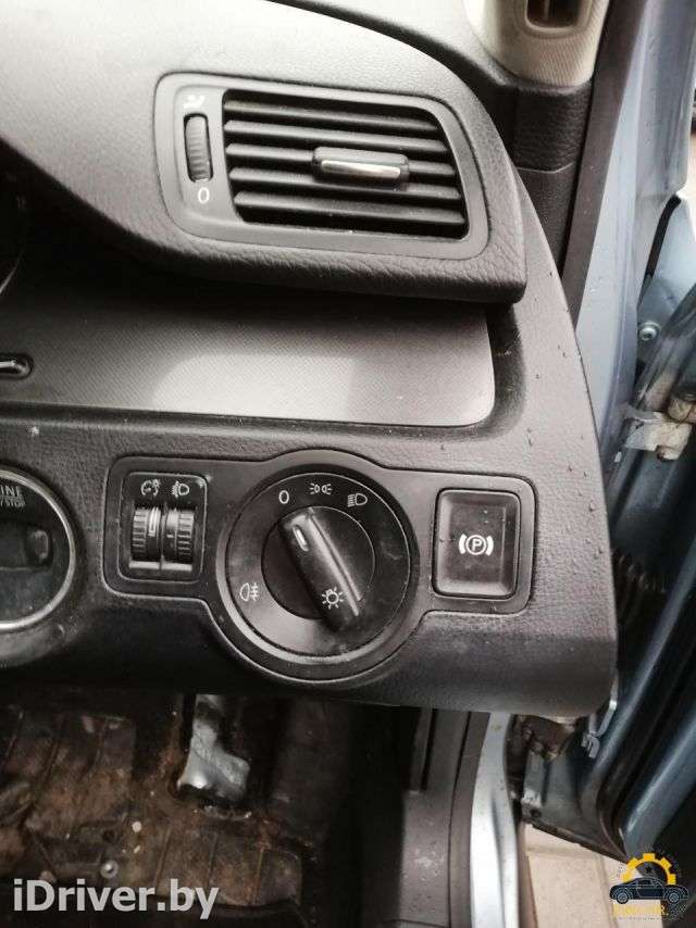 Кнопка корректора фар Volkswagen Passat B6 2007г.  - Фото 1