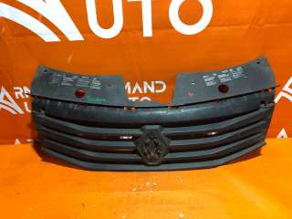 8200798524 решетка радиатора к Renault Sandero 1 Арт 88865PM