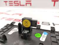 1045664-04-E Датчик температуры к Tesla model 3 Арт 9885891