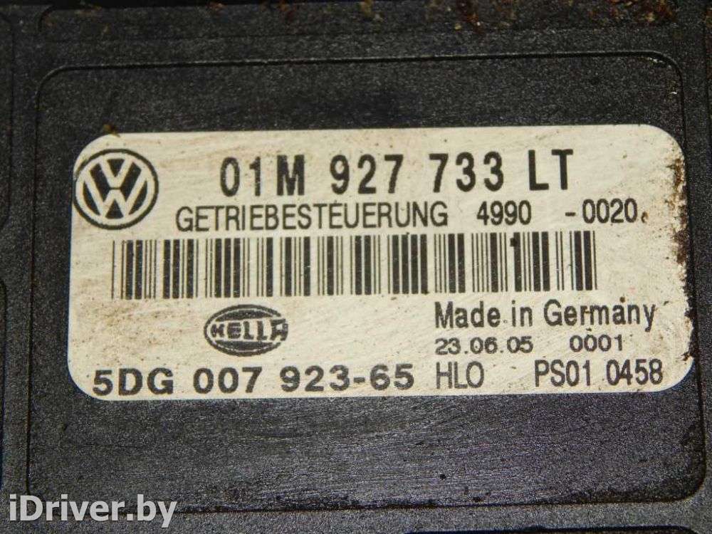 Блок управления АКПП Volkswagen Beetle 1 2003г. 01M927733LT  - Фото 1