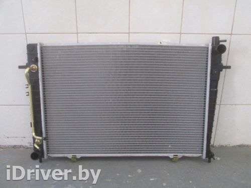 Радиатор охлаждения Kia Sportage 2   - Фото 1