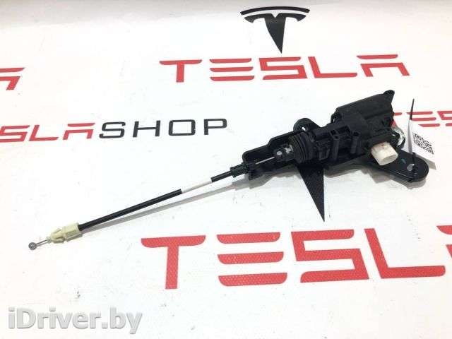 Электропривод замка капота Tesla model 3  1098789-00-D,1098790-00-D,1500398-00-H - Фото 1