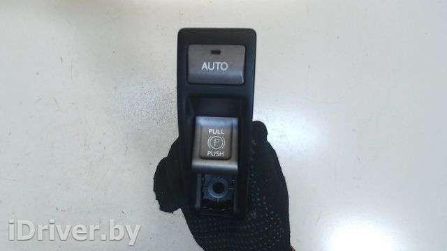 Кнопка ручного тормоза (ручника) Lexus LS 4 2009г. 8439050010C0 - Фото 1