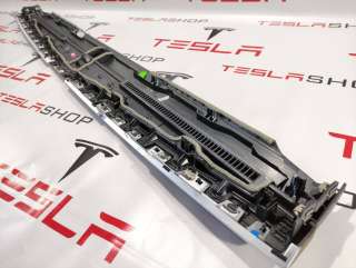 Накладка декоративная на торпедо Tesla model 3 2020г. 1091225-00-E - Фото 4
