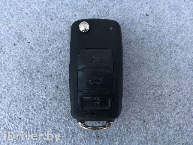 Ключ Audi A8 D3 (S8) 2006г. 4E0837220M - Фото 1