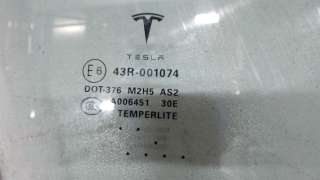 Стекло двери Tesla model S 2013г.  - Фото 2