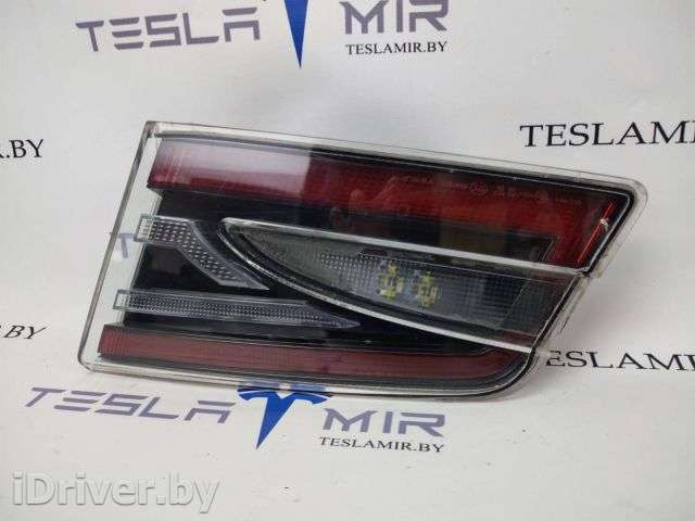 Фонарь крышки багажника правый Tesla model S 2014г. 1006006-00,6005924-00 - Фото 1
