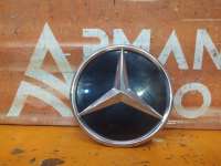 A0008880011, A0008881000 кронштейн эмблемы к Mercedes C W205 Арт 109111PM