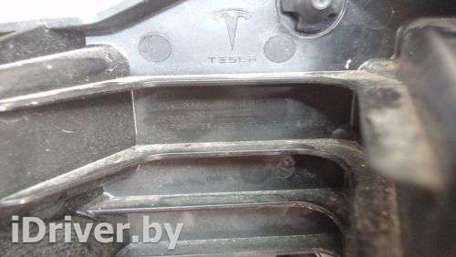 1128429-00-c Кронштейн решетки радиатора к Tesla model S Арт 6485965 - Фото 3