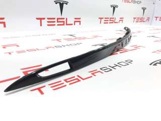 Молдинг крышки багажника Tesla model S 2021г. 1025776-00-A,1011685-00-D - Фото 2