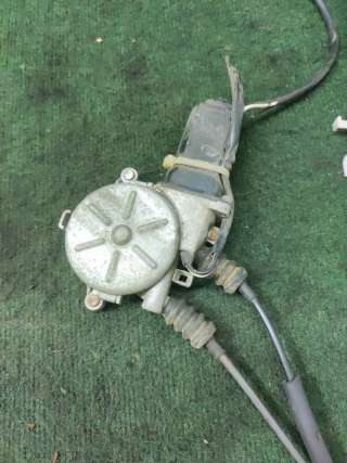 Стеклоподъемник электрический задний левый Kia Sportage 1 1999г.  - Фото 5