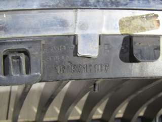 Решетка радиатора правая BMW 3 E90/E91/E92/E93 2005г. 51137201969 - Фото 2