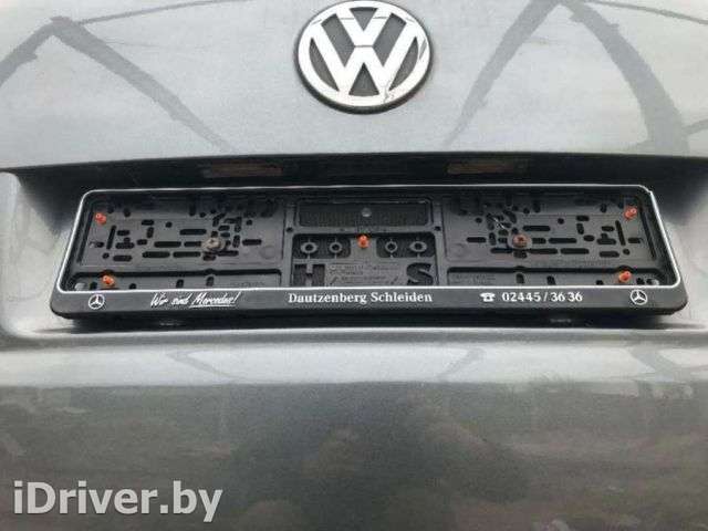Кнопка открытия багажника Volkswagen Touran 1 2006г.  - Фото 1