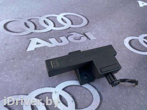 Антенна системы Комфортный доступ Audi A8 D4 (S8) 2012г. 8K0907247 - Фото 1