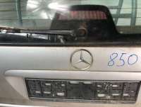 Крышка багажника (дверь 3-5) Mercedes E W210 1996г.  - Фото 7