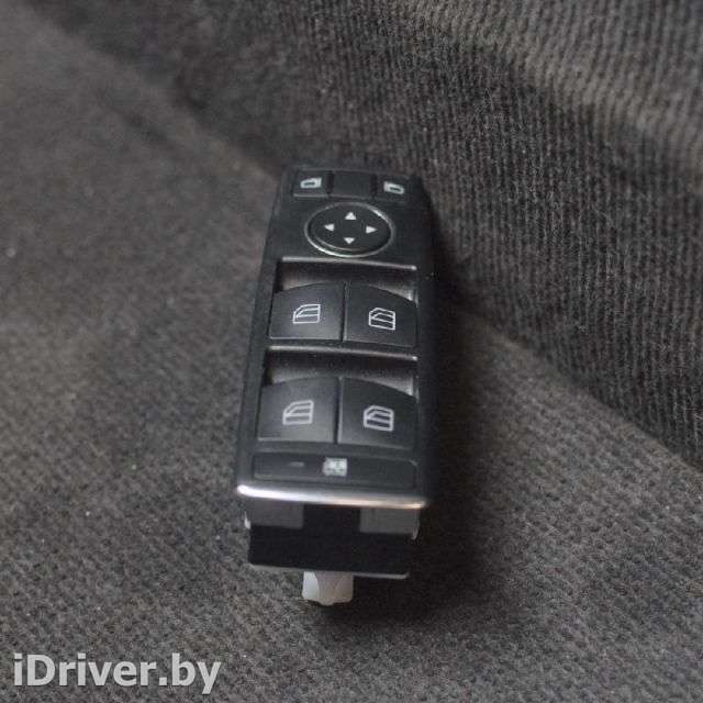 Кнопка стеклоподъемника переднего левого Mercedes E W212 2010г. A2049055302 , art98291 - Фото 1