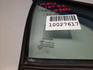 Стекло двери передней правой Toyota Yaris 2 2012г. 681250D021 - Фото 4