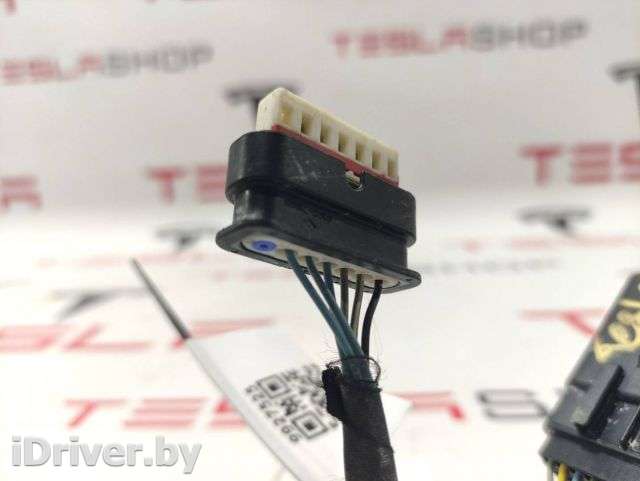 Разъем (фишка) проводки Tesla model X  1032438-03-B - Фото 1