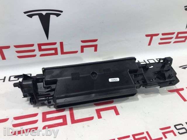 воздуховод Tesla model S 2021г. 1562976-00-F - Фото 1