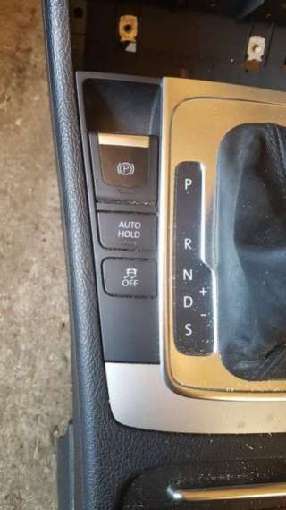  Кнопка антипробуксовочной системы к Volkswagen Passat B7 Арт 32251191