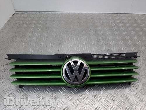 Решетка радиатора Volkswagen Bora 2002г. 1J5853655C - Фото 1