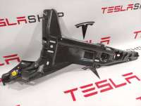1009272-00-F Кронштейн салона к Tesla model S Арт 9888543
