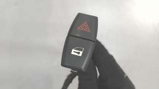  Кнопка аварийной сигнализации к BMW 5 E60/E61 Арт 6953536