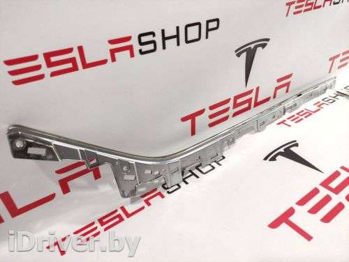 Накладка декоративная центральной консоли Tesla model Y 2020г. 1097165-00-E - Фото 1