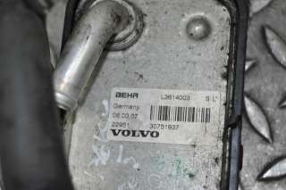 Радиатор масляный Volvo S80 2 2008г. 30751937 , art588010 - Фото 4